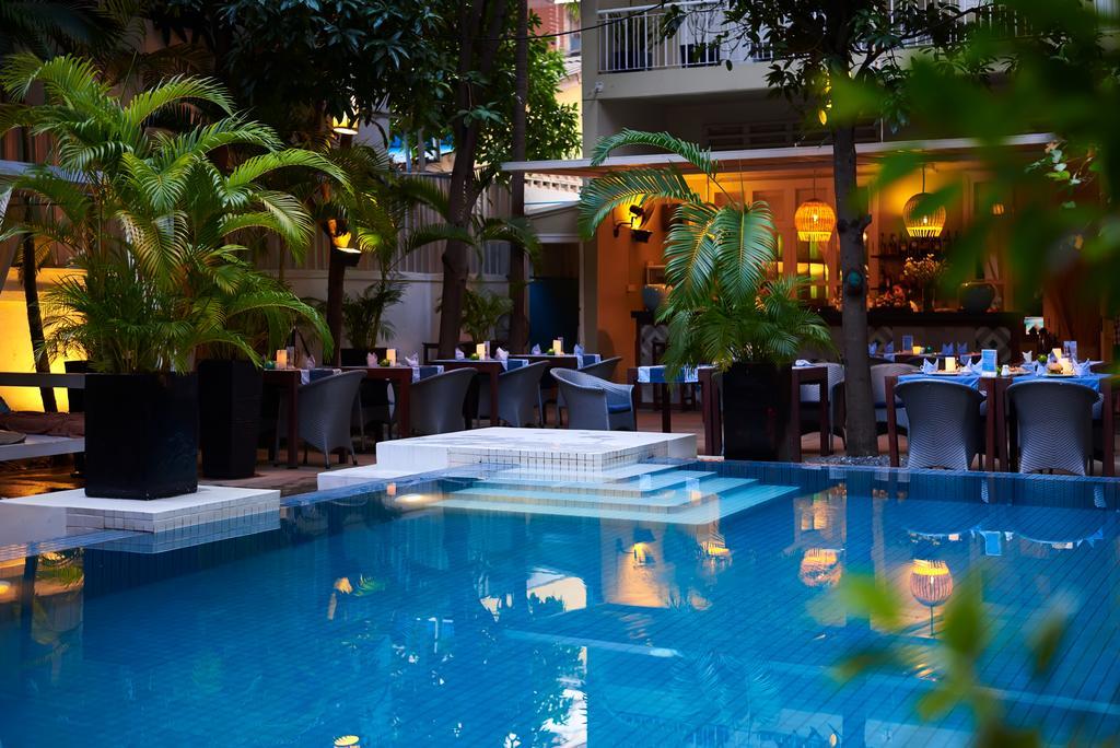 Hotel Blue Lime Phnom Penh Exterior foto